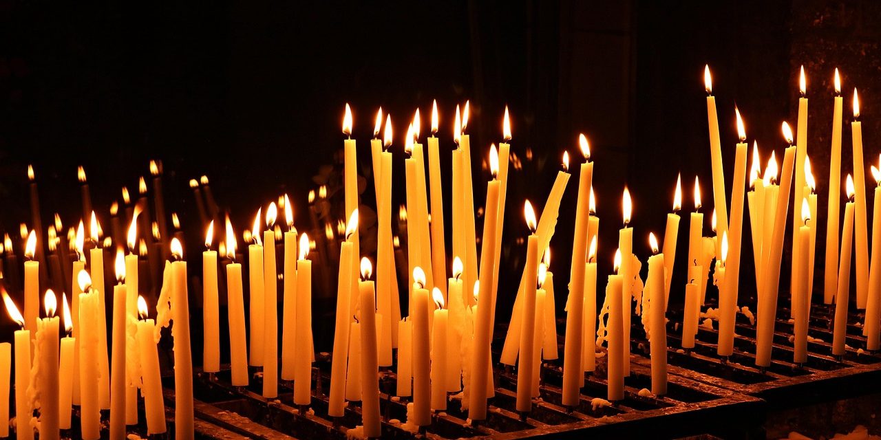 candles-4298297_1280