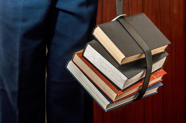 stevepb-books-1012088_1920